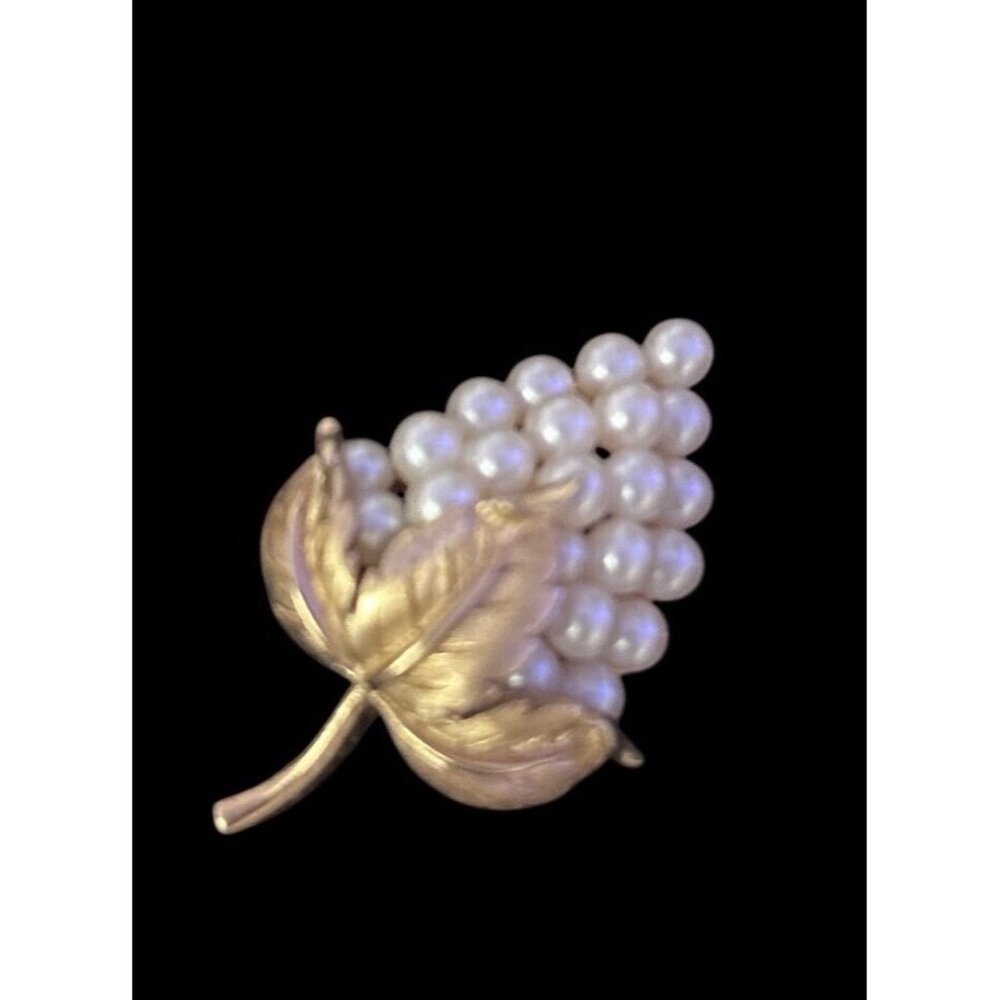 Vintage Trifari Gold-Tone Leaf & Faux Pearl Grape Bunch Brooch Pin